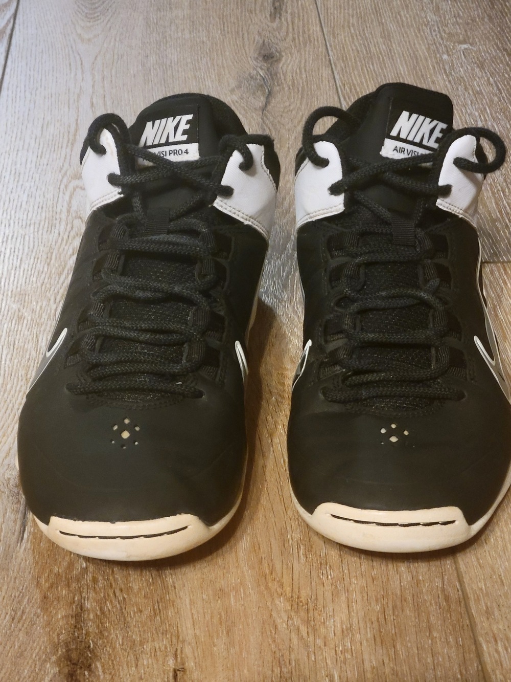 Nike Air Visi Pro 4 Women's Basketball Shoes - Size 7.5 - Black/White